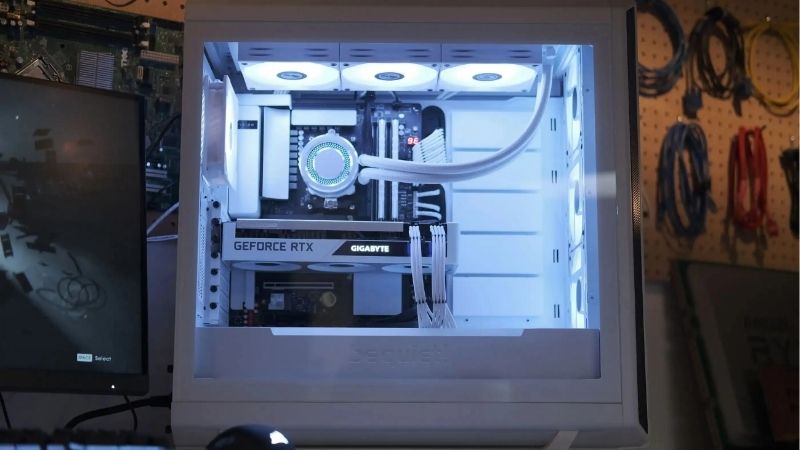 Choosing the Best Water Cooling CPU Cooler: AIO or Loop