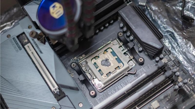 How to Choose the Best Thermal Paste for 7800X3D Builds